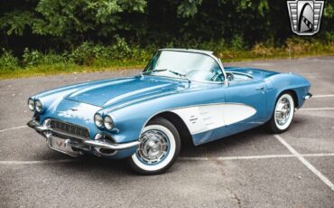 Chevrolet-Corvette-Cabriolet-1961-3