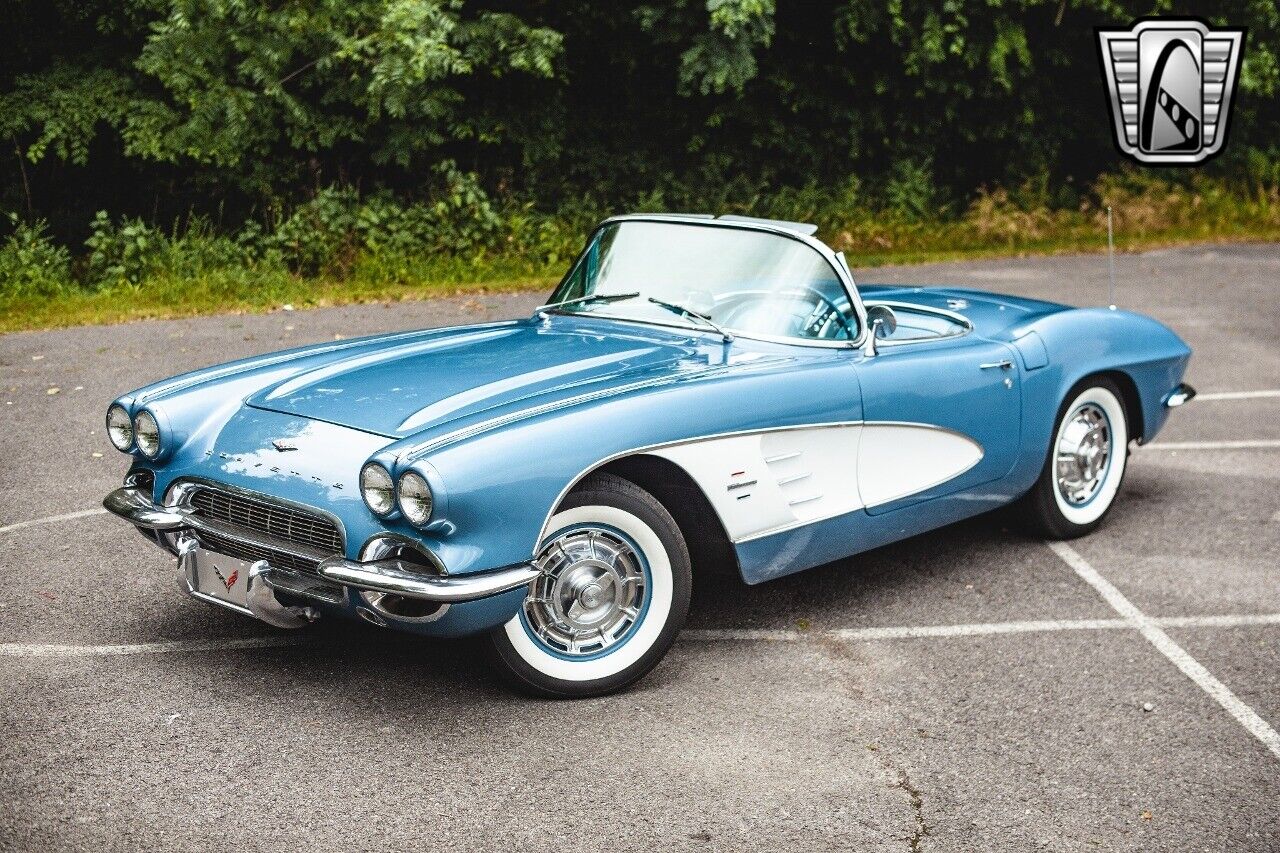 Chevrolet-Corvette-Cabriolet-1961-3