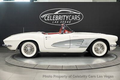 Chevrolet-Corvette-Cabriolet-1961-4