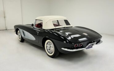 Chevrolet-Corvette-Cabriolet-1961-4