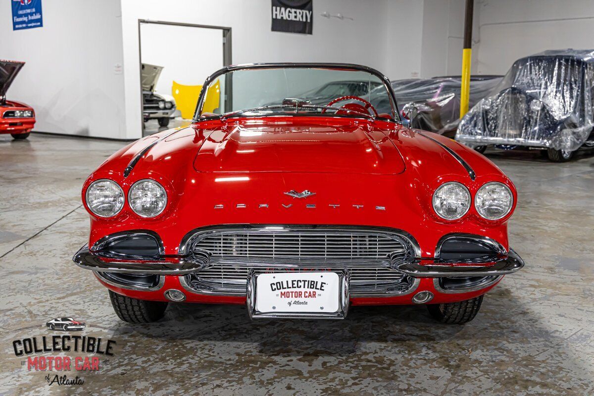 Chevrolet-Corvette-Cabriolet-1961-4