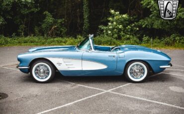 Chevrolet-Corvette-Cabriolet-1961-5