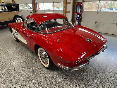 Chevrolet-Corvette-Cabriolet-1961-6