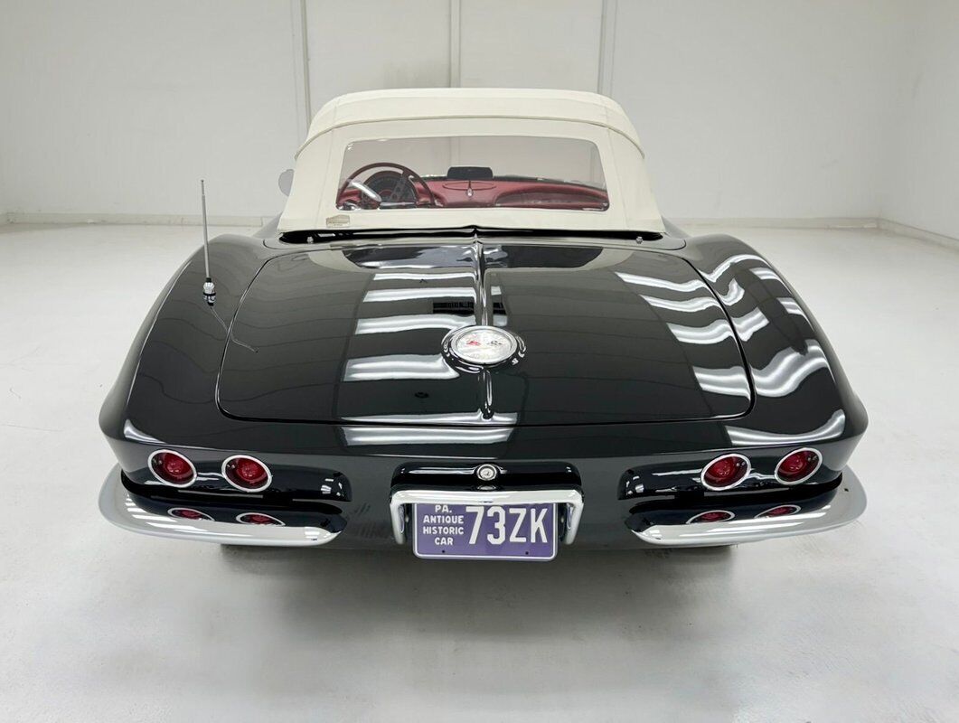 Chevrolet-Corvette-Cabriolet-1961-6