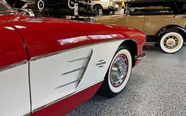 Chevrolet-Corvette-Cabriolet-1961-7