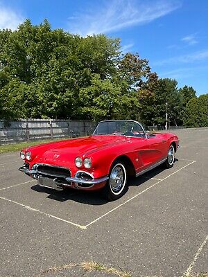 Chevrolet-Corvette-Cabriolet-1962-1