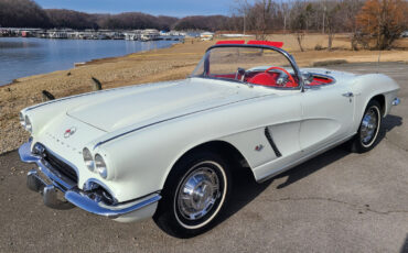 Chevrolet-Corvette-Cabriolet-1962-1