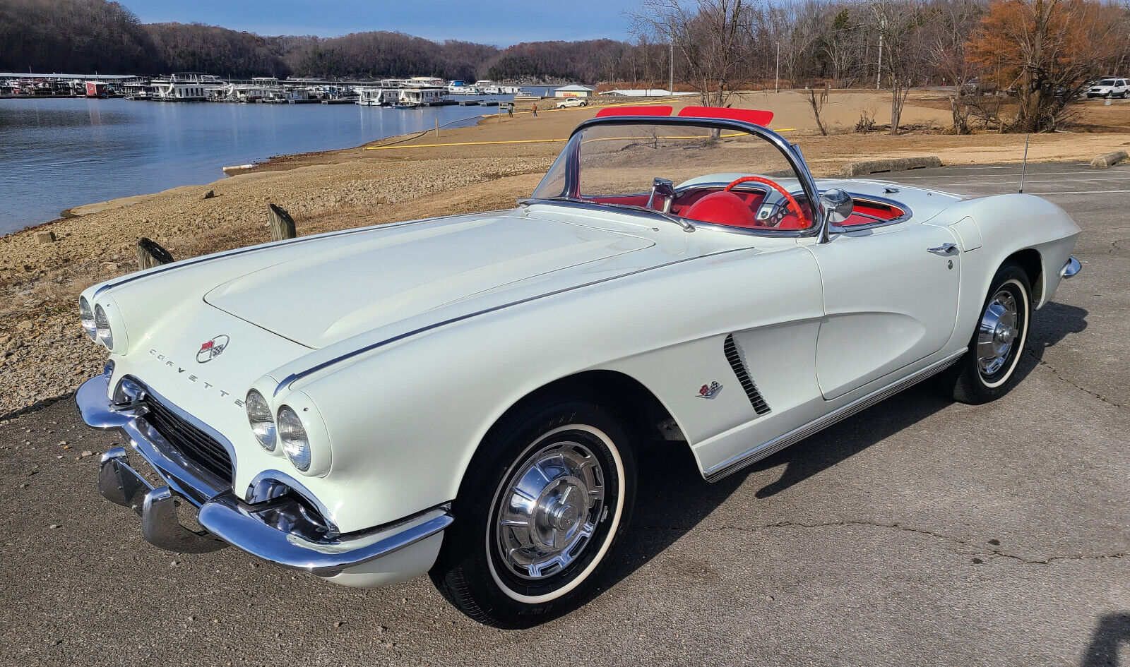 Chevrolet-Corvette-Cabriolet-1962-1