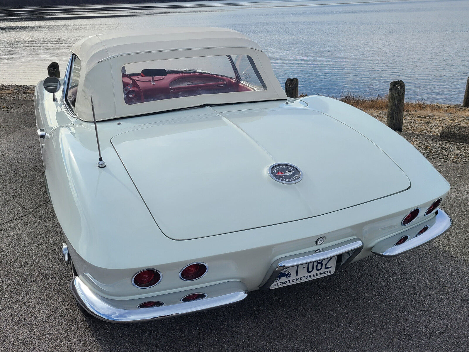 Chevrolet-Corvette-Cabriolet-1962-10