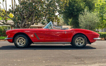 Chevrolet-Corvette-Cabriolet-1962-2