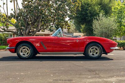 Chevrolet-Corvette-Cabriolet-1962-2