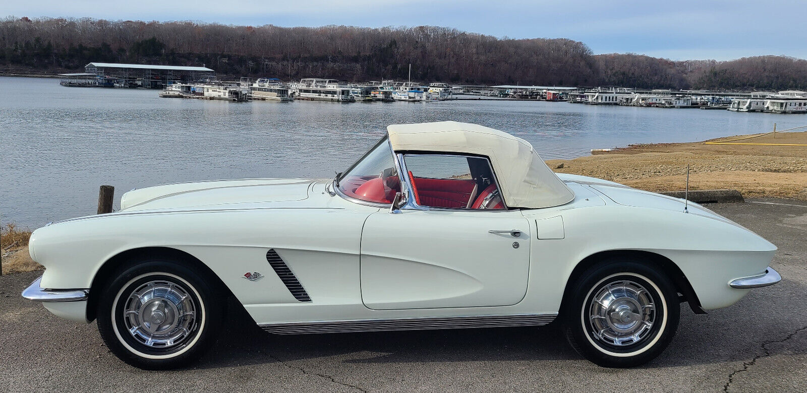 Chevrolet-Corvette-Cabriolet-1962-3