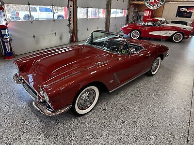 Chevrolet-Corvette-Cabriolet-1962-30