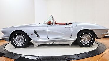 Chevrolet-Corvette-Cabriolet-1962-4