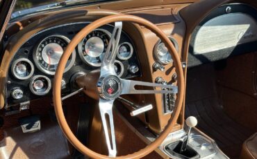 Chevrolet-Corvette-Cabriolet-1963-11