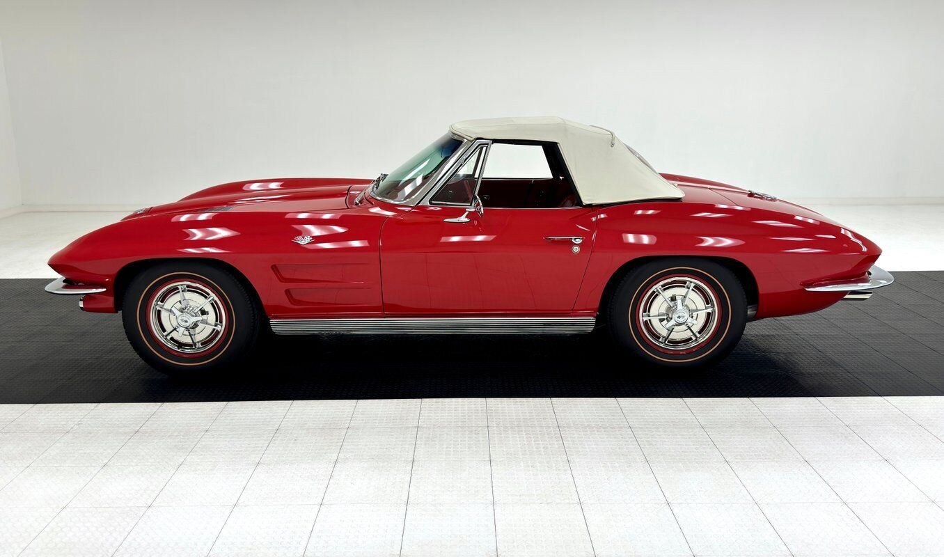 Chevrolet-Corvette-Cabriolet-1963-2