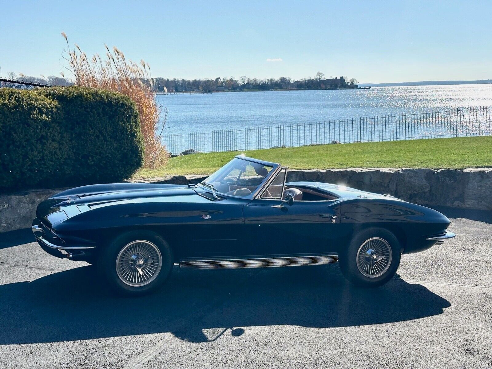 Chevrolet-Corvette-Cabriolet-1963-4