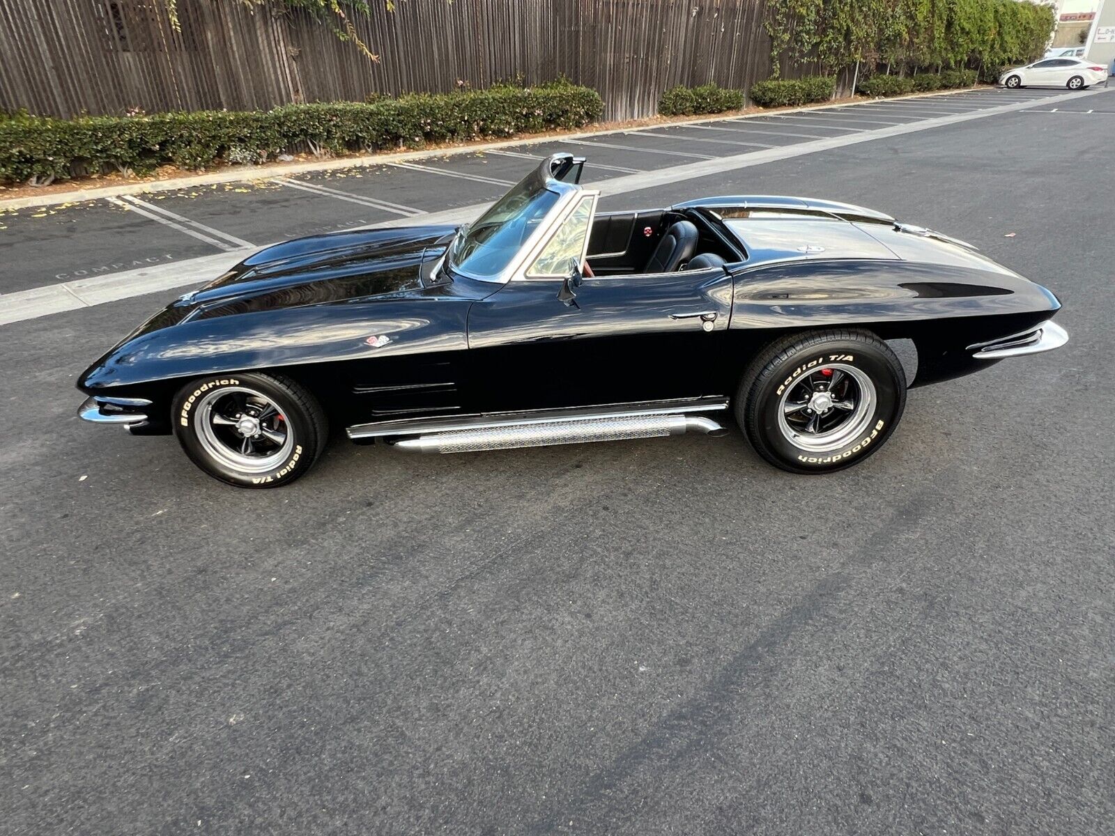 Chevrolet-Corvette-Cabriolet-1964-10