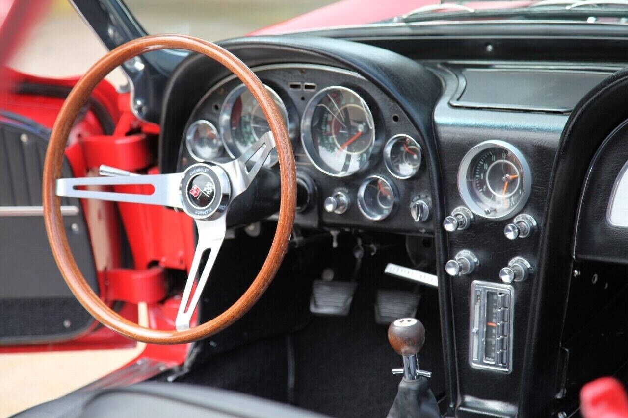 Chevrolet-Corvette-Cabriolet-1964-25