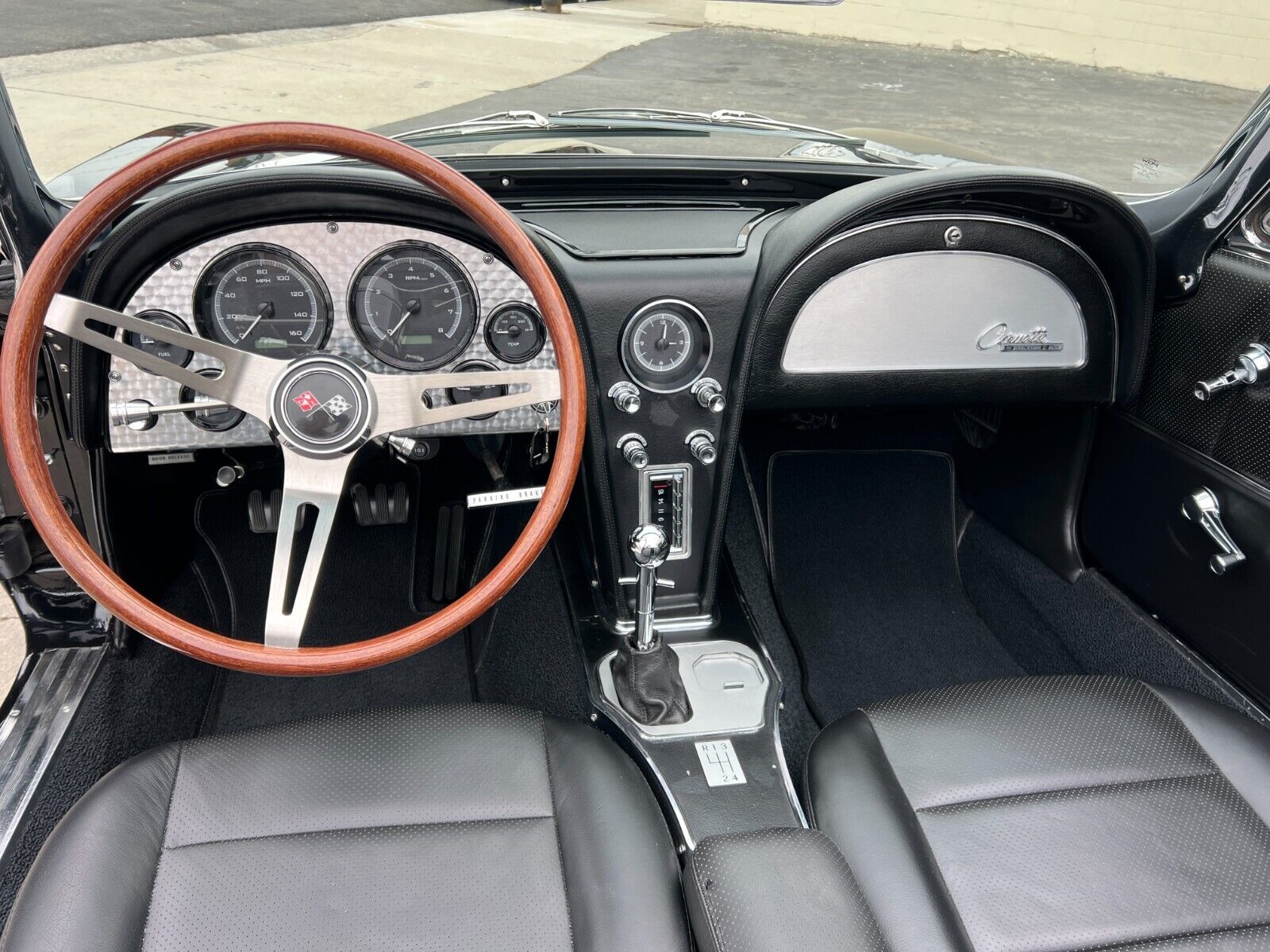 Chevrolet-Corvette-Cabriolet-1964-27