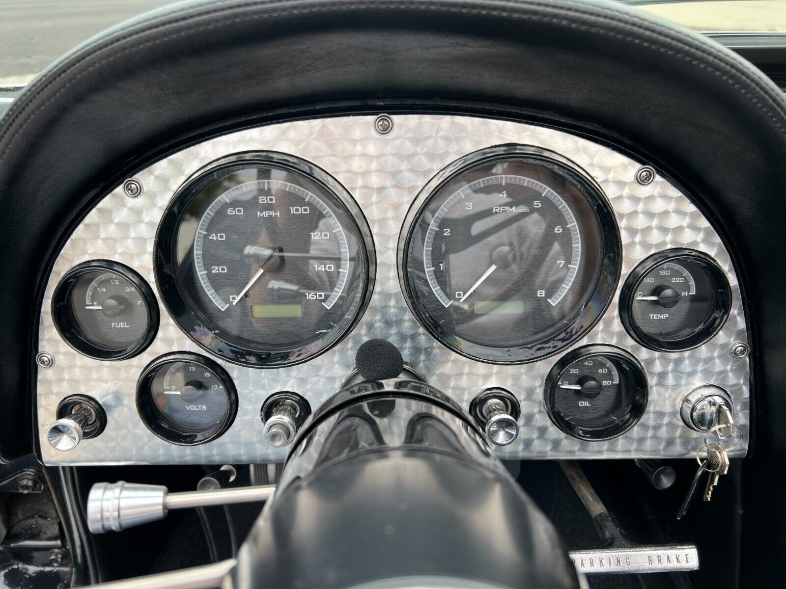 Chevrolet-Corvette-Cabriolet-1964-28