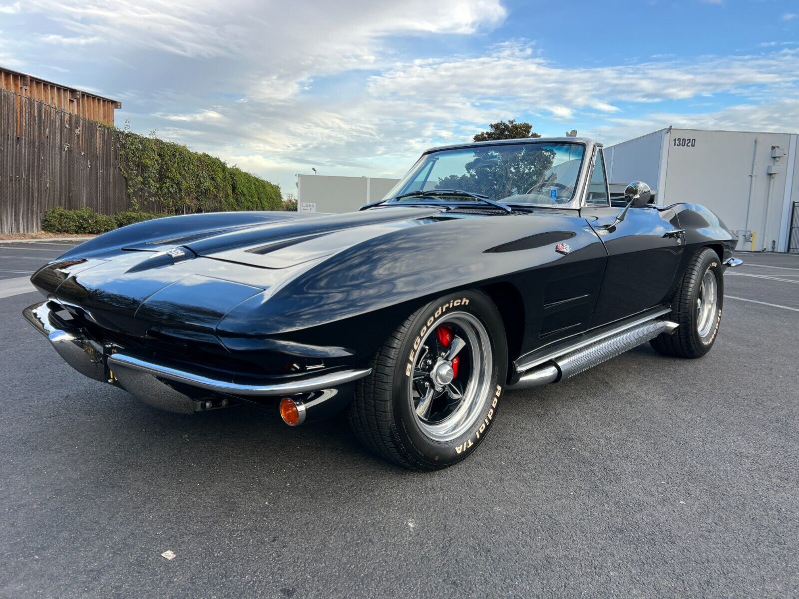 Chevrolet-Corvette-Cabriolet-1964-3