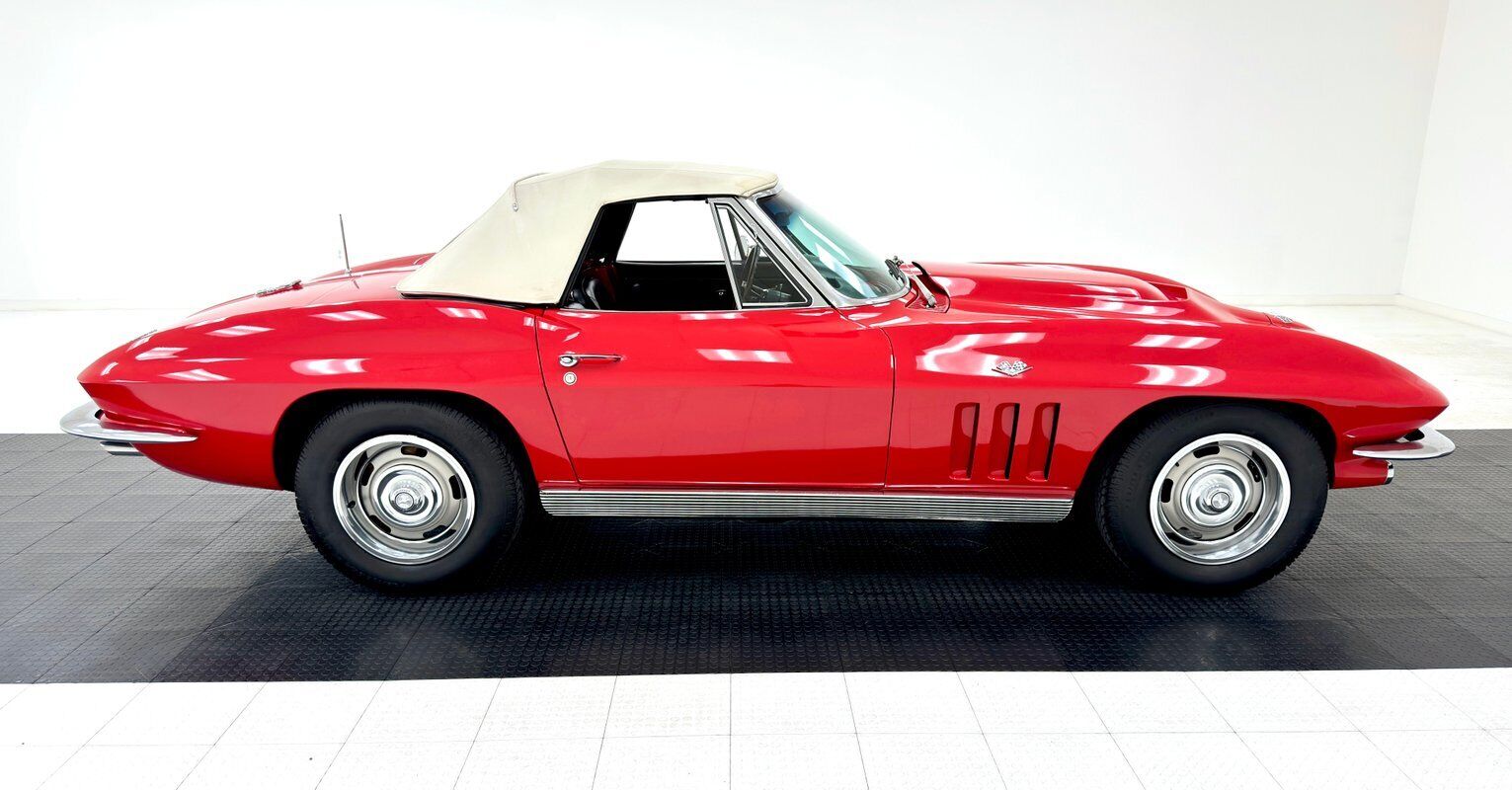 Chevrolet-Corvette-Cabriolet-1965-8