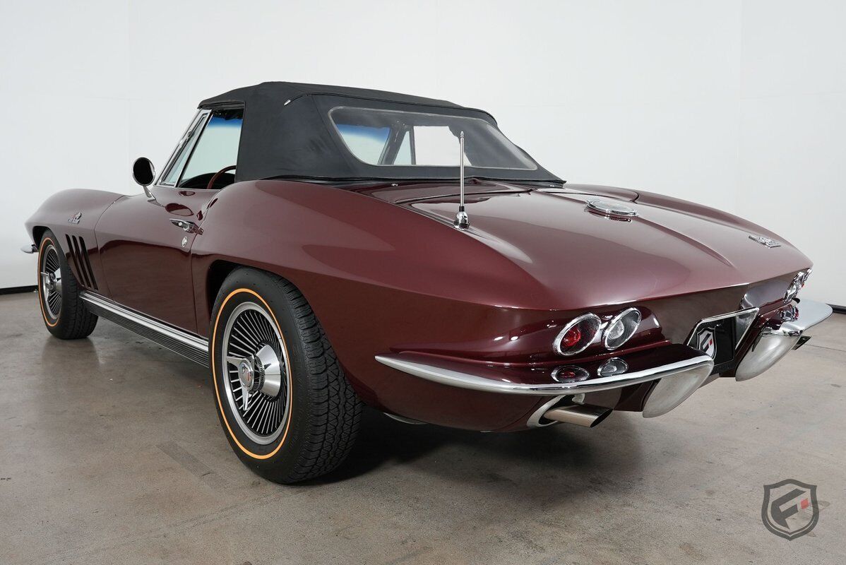 Chevrolet-Corvette-Cabriolet-1966-11