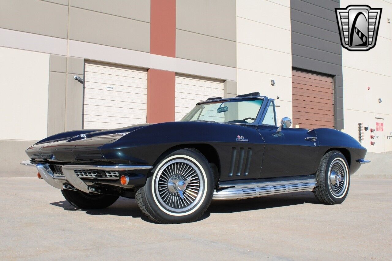 Chevrolet-Corvette-Cabriolet-1966-2