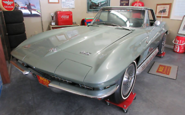 Chevrolet-Corvette-Cabriolet-1966-2