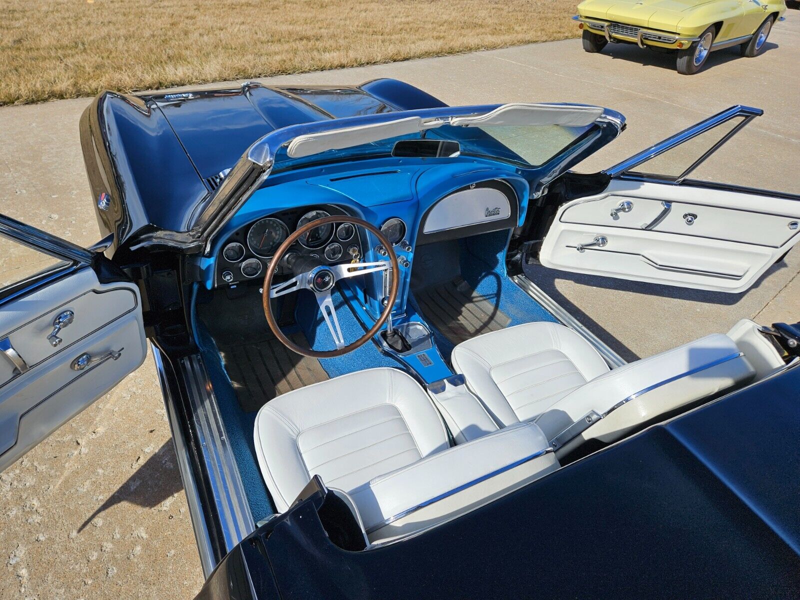 Chevrolet-Corvette-Cabriolet-1966-20