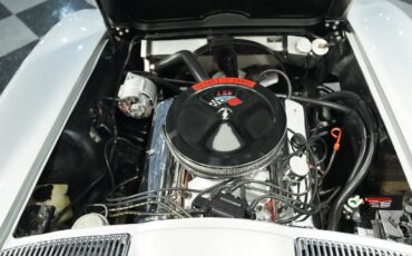 Chevrolet-Corvette-Cabriolet-1966-3