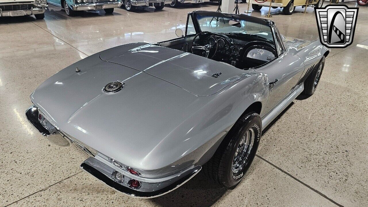 Chevrolet-Corvette-Cabriolet-1966-4