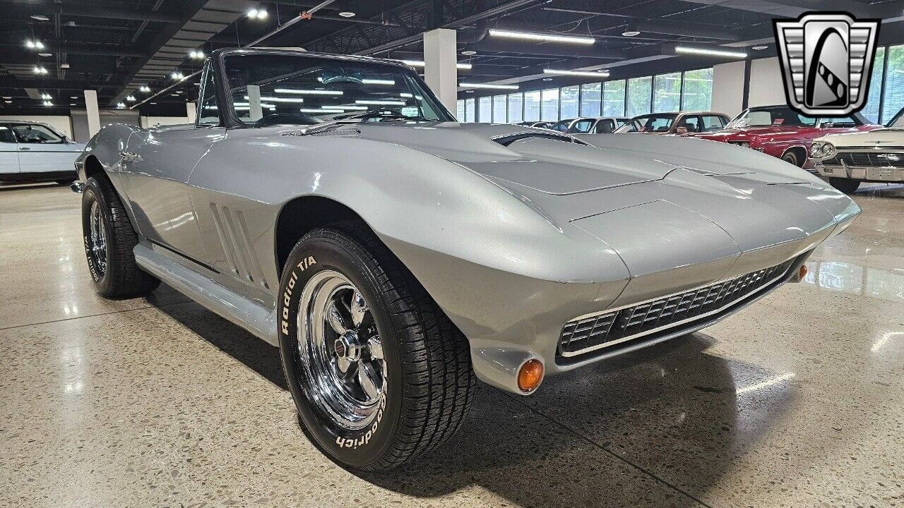 Chevrolet-Corvette-Cabriolet-1966-5