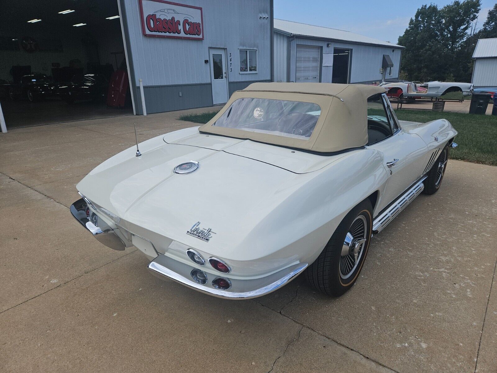 Chevrolet-Corvette-Cabriolet-1966-8