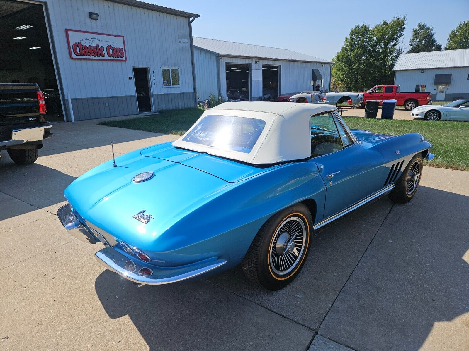 Chevrolet-Corvette-Cabriolet-1966-8