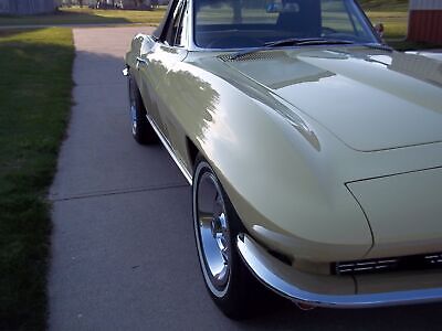 Chevrolet-Corvette-Cabriolet-1967-4