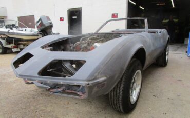 Chevrolet-Corvette-Cabriolet-1969-2