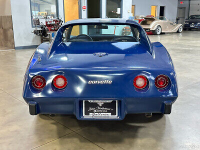 Chevrolet-Corvette-Cabriolet-1977-5