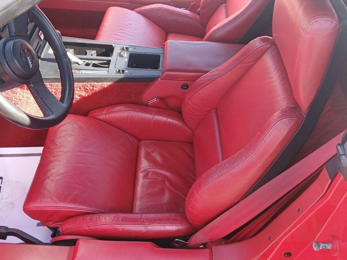 Chevrolet-Corvette-Cabriolet-1986-14