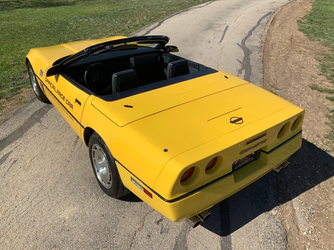 Chevrolet-Corvette-Cabriolet-1986-2