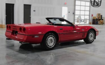 Chevrolet-Corvette-Cabriolet-1986-4