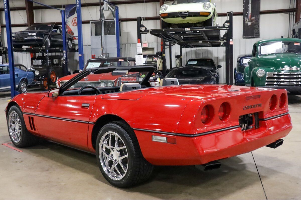 Chevrolet-Corvette-Cabriolet-1986-5