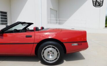 Chevrolet-Corvette-Cabriolet-1986-7