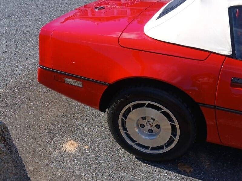 Chevrolet-Corvette-Cabriolet-1986-8