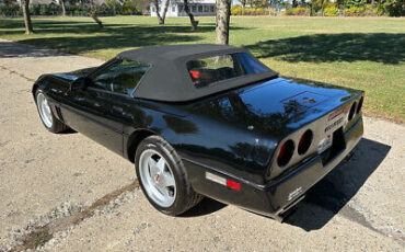 Chevrolet-Corvette-Cabriolet-1987-7