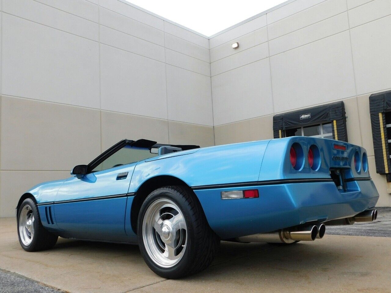 Chevrolet-Corvette-Cabriolet-1988-8