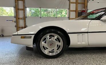 Chevrolet-Corvette-Cabriolet-1989-18