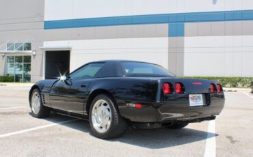 Chevrolet-Corvette-Cabriolet-1993-10