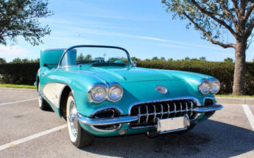 Chevrolet-Corvette-Coupe-1960-5